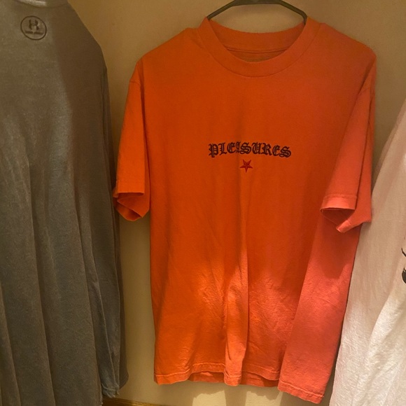 PLEASURES T SHIRT - Picture 4 of 4